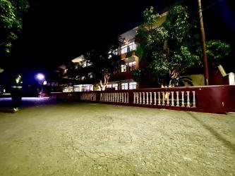 Asrama Putri di malam hari